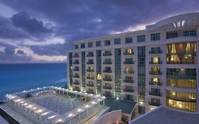 Le Meridien Cancun Resort & Spa